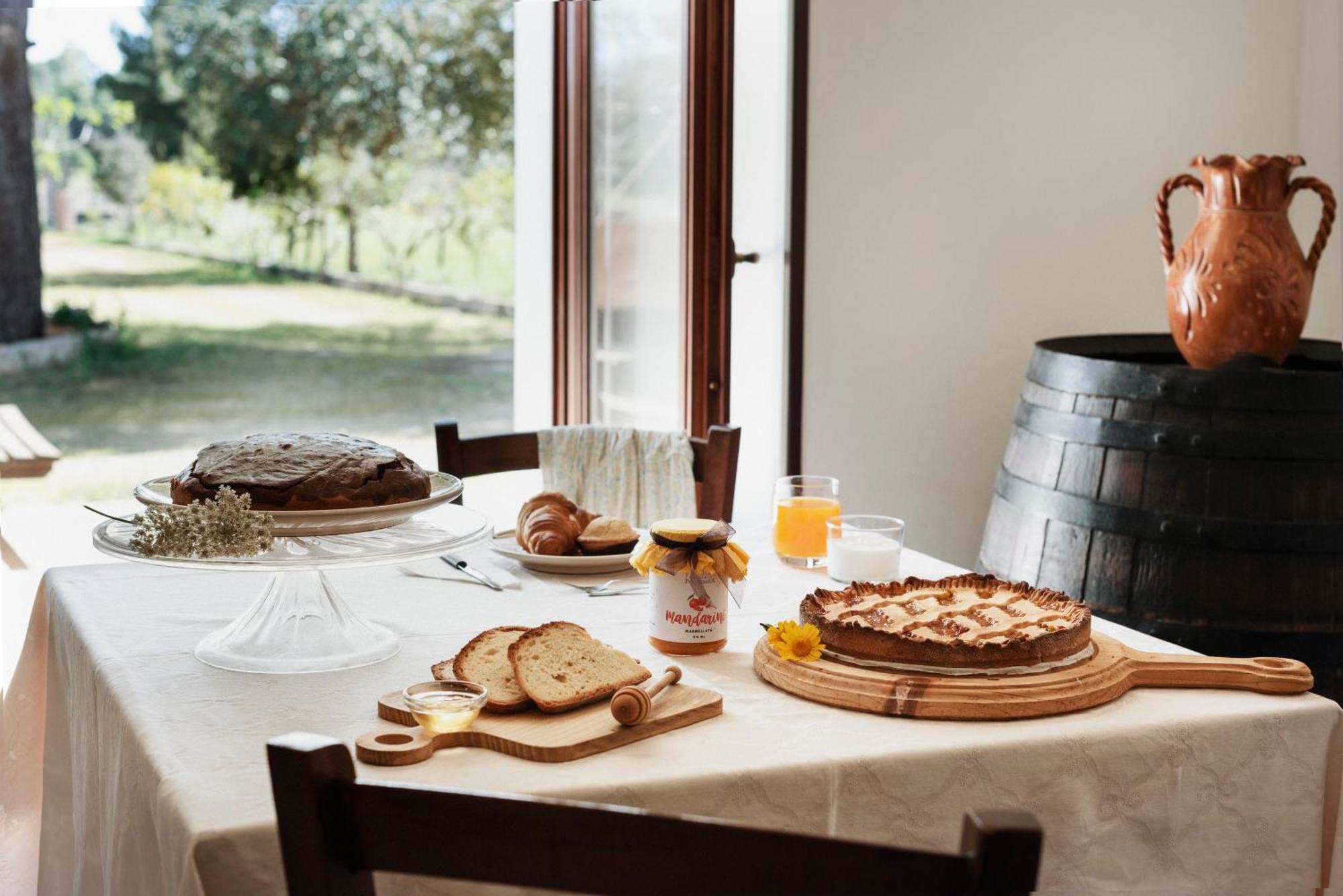 Bio-Agriturismo Masseria La Palombara Salve Kültér fotó